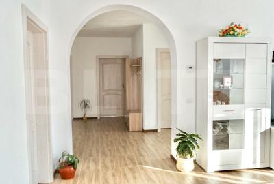 Casa eleganta, design mediteranean, demisol + parter, garaj, 1200 mp teren - 6