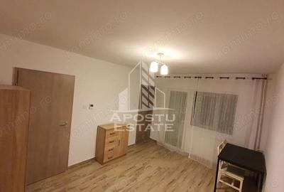 Garsonieră semidecomandată în Girocului