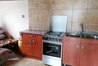 Casa 80 mp + 2.982 mp teren, Costuleni Ia?i, DN28 58.000 negociabil - 4