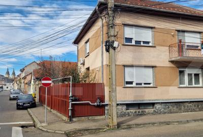 O casa cu poveste ?i structura solida, in centrul Lugo - 10