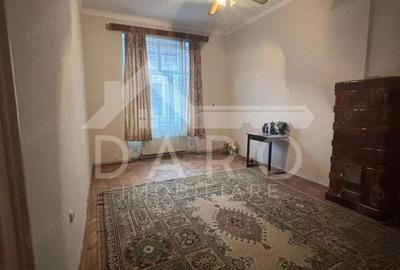 Casa primitoare, aproape de centru Str. Spitalul Vechi - 6