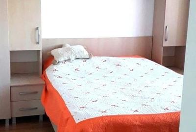 Apartament cu 3 camere decomandat, mobilat în Tractorul - 6