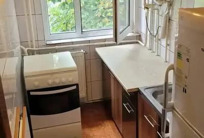 Proprietar Inchiriez apt 2 camere ND , Alexandru Cel Bun (Liceu Miron Costin), 49mp, etaj 2 4, CT