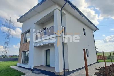 Casă individuală cu 4 camere cu Canalizare în Miroslava - 2