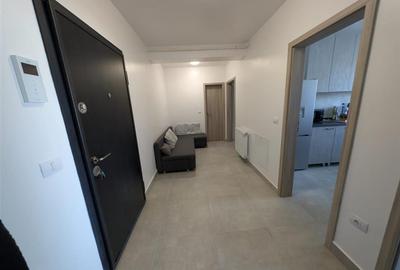 Apartament cu 2 camere decomandat, mobilat în Tractorul - 7