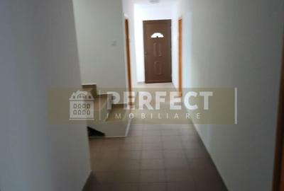 Casa str.Buna Vestire AN 2007 Pret 200.000 NEGOCIABIL - 12