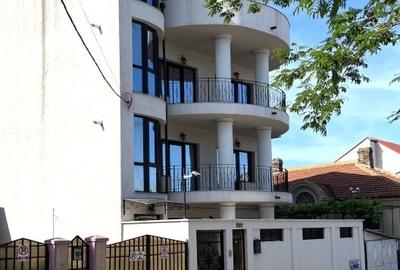 COMISION 0%.Vila,Petru Vulcan 48a. Bd. MAMAIA - Universitate. - 4