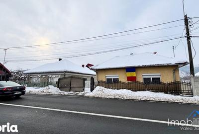 Casă cu 4 camere cu Teren 662 Mp în Sântămăria-Orlea - 8