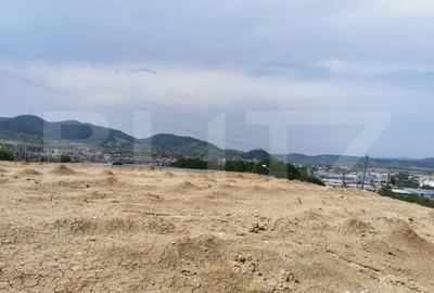 Teren de 750 mp, în Central - 4