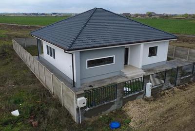 Casă cu 4 camere cu Teren 502 Mp în Săcălaz