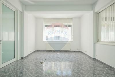 Spațiu comercial, de 245 mp, în Ultracentral - 17