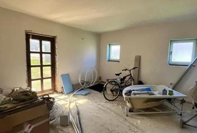 Casă cu 3 camere cu Teren 1000 Mp în Clit - 6
