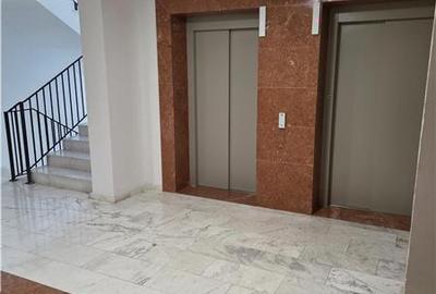 Garsonieră decomandată în Central - 8