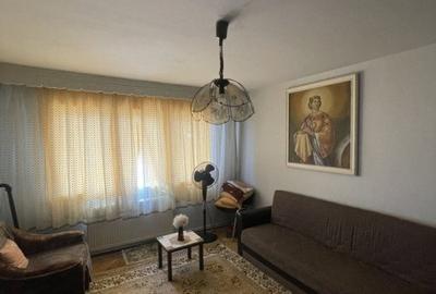 Apartament de vanzare, cu 2 camere, semidecomandat, 39mp, zona Hotvon - 2
