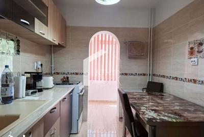 Apartament cu 2 camere decomandat în Republicii - 5