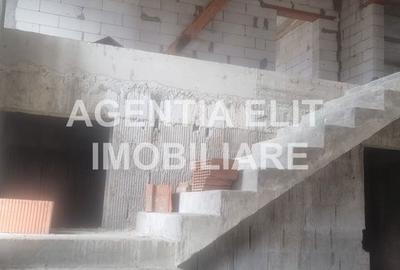 Casă cu 9 camere cu Teren 1779 Mp în Central - 5