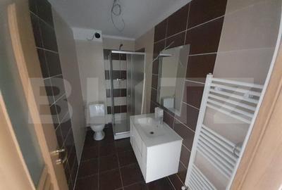 Apartament cu 4 camere semidecomandat în Central - 3