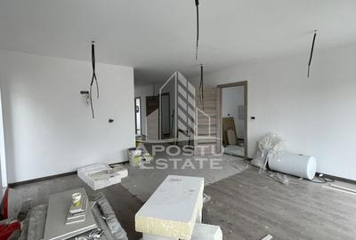 Casă individuală cu 4 camere în Giarmata