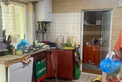Casa de vanzare, cu 4 camere, 127 mp, 207 mp teren, zona centrala - 9