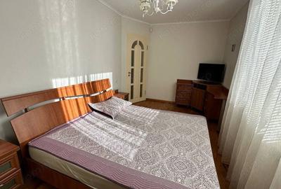 Apartament cu 3 camere decomandat în Gorjului - 3