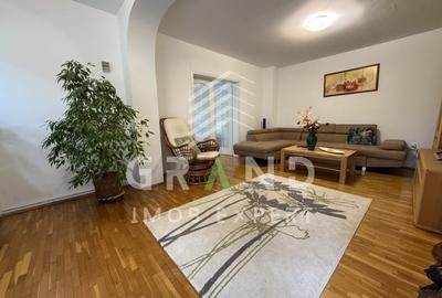 Casa cocheta cu gradina superba si garaj-Dambul Rotund/Corneliu Coposu-Cluj - 2