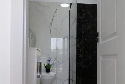 Casă cu 3 camere cu Teren 350 Mp în Hemeiuș - 8