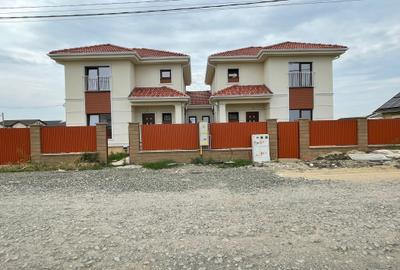 Duplex cu 4 camere în Moșnița Nouă
