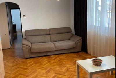 Apartament cu 3 camere semidecomandat, mobilat în Circumvalațiunii - 2