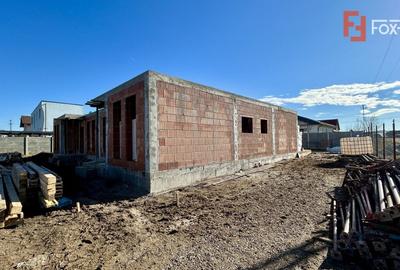 Duplex 4 camere pe parter + perete dublu despartitor - Sanandrei - 1