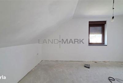 Casă cu 5 camere cu Teren 280 Mp în Ghiroda - 10