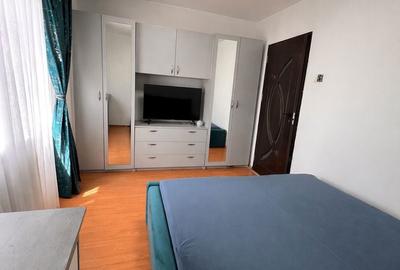Apartament cu 2 camere semidecomandat în Craiovița Nouă - 1