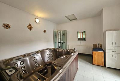 Casă cu Teren 1159 Mp în Zăvoi - 6