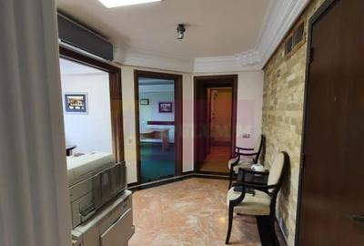 Apartament cu 3 camere decomandat în Central - 4