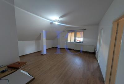 Apartament cu 3 camere decomandat în Hipodrom 2 - 3