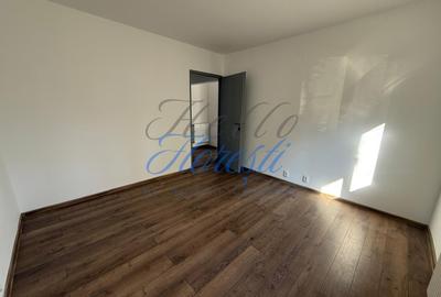 Spatiu comercial 75mp, intrare din strada, 4 camere - 9