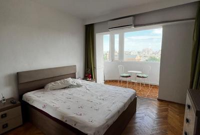 Apartament cu 3 camere decomandat în Tomis III - 14