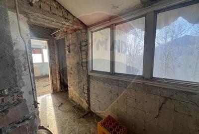 Apartament 3 camere b dul Bucuresti - 5