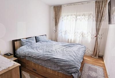Apartament de vanzare, cu 3 camere, decomandat, 68mp, parter inalt - 6
