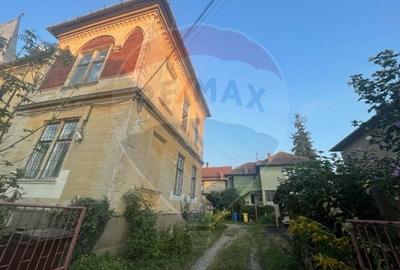 Apartament cu 3 camere decomandat în Central - 9