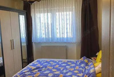 Apartament 3 camere de vanzare , Cartierul Soarelui et. 4 , 62.900 euro neg. - 14