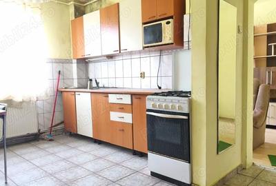 Apartament cu 4 camere semidecomandat în Gojdu - 12