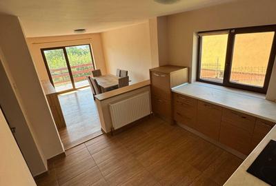 Casă cu 3 camere în Stana - 5