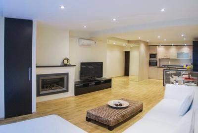 Apartament cu 3 camere semidecomandat, mobilat în Pipera - 1