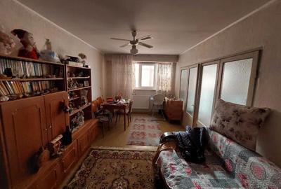 Apartament cu 4 camere in Micro 17 - 2