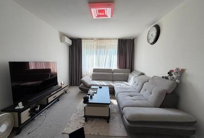 Apartament cu 3 camere semidecomandat, mobilat în Titan - 2