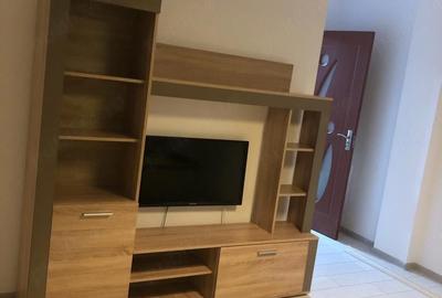 Garsonieră decomandată în Berceni