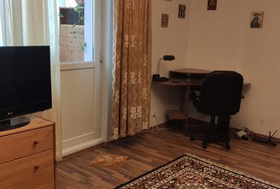 Proprietar, închiriez apartament cu 2 camere în zona Mega Mall - 8