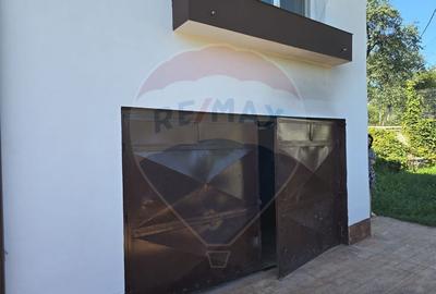 Casa / Vila cu 4 camere de vanzare - 13