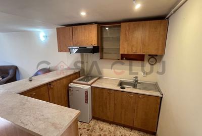 Casă calcan, Curte,  grădină, Iris!! - 13