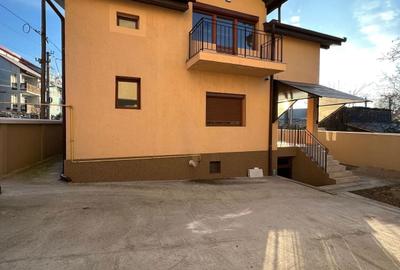 Casă cu 5 camere cu Teren 300 Mp în Exterior Vest - 2